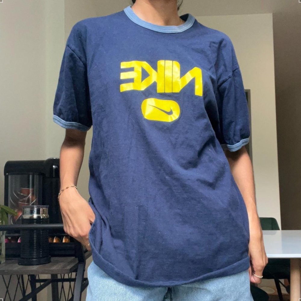 vintage nike tshirt